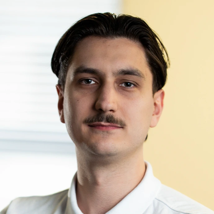 Kacper - Sales Representative