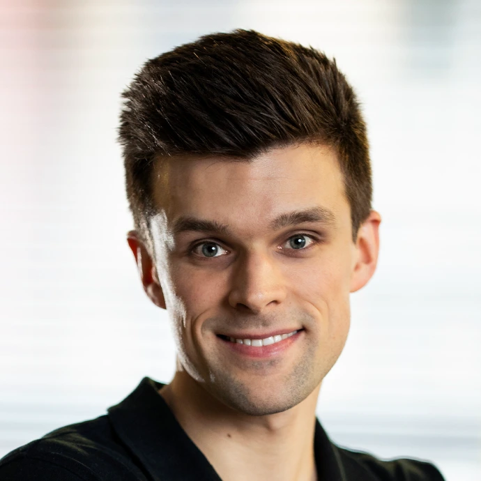 Aksel - CEO
